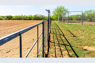 1260 County Road 361, La Vernia, TX 78121 - Photo 37