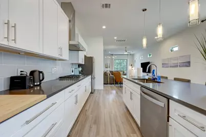 4705 Louis Avenue #A, Austin, TX 78721 - Photo 9