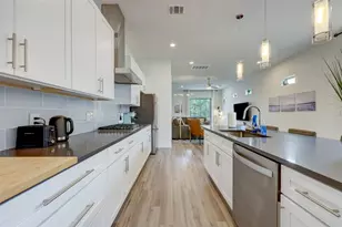 4705 Louis Ave, Austin, TX 78721 - Photo 9