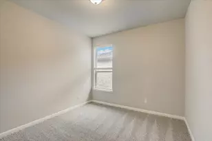 108 Peruvian Ln, Georgetown, TX 78626 - Photo 19