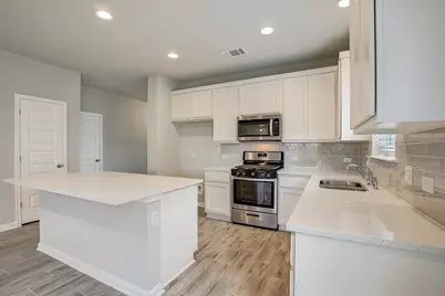 108 Peruvian Lane, Georgetown, TX 78626 - Photo 11