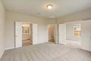 108 Peruvian Ln, Georgetown, TX 78626 - Photo 23