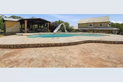 1175 Southern Way, Luling, TX 78648 - Photo 35