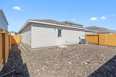 3927 Trail De Paris, New Braunfels, TX 78132 - Photo 23