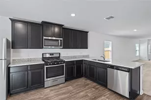 3927 Trail de Paris, New Braunfels, TX 78132 - Photo 9