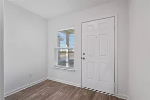 3927 Trail de Paris, New Braunfels, TX 78132 - Photo 3