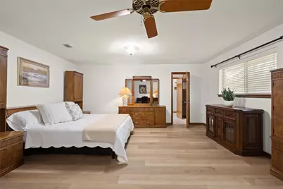 7202 Rolling Meadow Road, Austin, TX 78749 - Photo 9