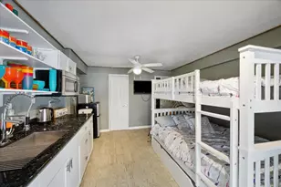 219 Bora Bora Dr, Galveston, TX 77554 - Photo 21