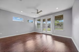 503 Kemp St, Austin, TX 78741 - Photo 11