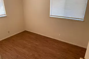 419 Live Oak St, Kyle, TX 78640 - Photo 11