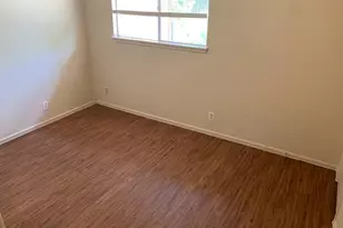 419 Live Oak St, Kyle, TX 78640 - Photo 9