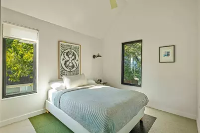 618 Denson Dr, Austin, TX 78752 - Photo 19