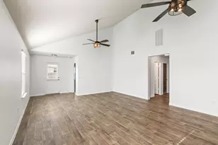 725 Liard River Rd, Hutto, TX 78634 - Photo 5