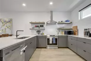 2709 E 5th St, Austin, TX 78702 - Photo 7