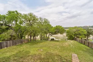 25420 Cove Dr, Spicewood, TX 78669 - Photo 29