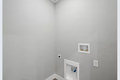 2027 Applewood Drive, Lockhart, TX 78644 - Photo 25