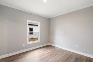 2027 Applewood Dr, Lockhart, TX 78644 - Photo 9