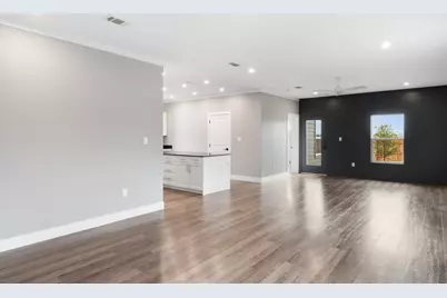 2027 Applewood Drive, Lockhart, TX 78644 - Photo 13