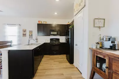 517 Halfmoon Drive, Lockhart, TX 78644 - Photo 11