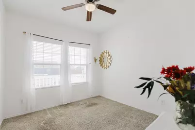 517 Halfmoon Drive, Lockhart, TX 78644 - Photo 7