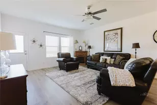 517 Halfmoon Dr, Lockhart, TX 78644 - Photo 15