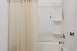 517 Halfmoon Dr, Lockhart, TX 78644 - Photo 9