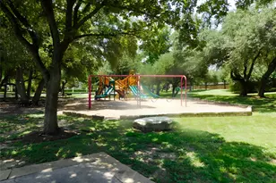 2670 Ravenwood Dr, Round Rock, TX 78665 - Photo 39