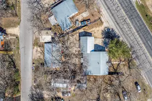 1013 N Colorado St, Lockhart, TX 78644 - Photo 21