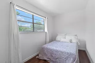1013 N Colorado St, Lockhart, TX 78644 - Photo 19