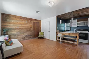 1013 N Colorado St, Lockhart, TX 78644 - Photo 17