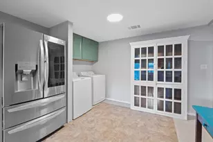 1013 N Colorado St, Lockhart, TX 78644 - Photo 13