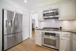 1702 Crested Butte Dr, Austin, TX 78746 - Photo 9
