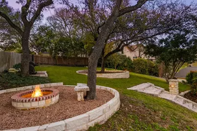1702 Crested Butte Drive, Austin, TX 78746 - Photo 17
