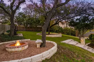 1702 Crested Butte Dr, Austin, TX 78746 - Photo 17