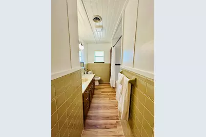 1040 Hwy 80 E, Nixon, TX 78140 - Photo 21