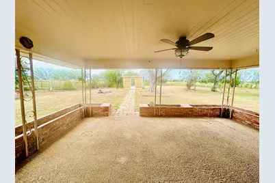 1040 Hwy 80 E, Nixon, TX 78140 - Photo 29