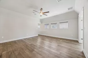 13001 Hymeadow Dr, Austin, TX 78729 - Photo 13