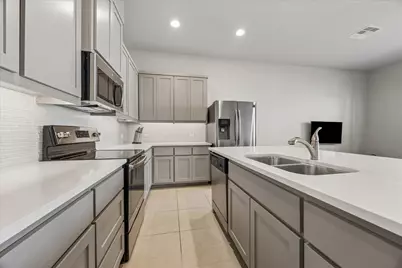 13001 Hymeadow Drive #38, Austin, TX 78729 - Photo 5