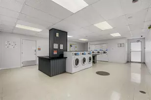 1800 Lavaca St, Austin, TX 78701 - Photo 19