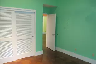 911 Keith Ln, Austin, TX 78705 - Photo 9