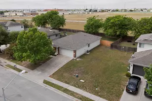 211 Lidell St, Hutto, TX 78634 - Photo 31