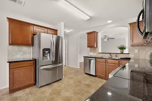 211 Lidell St, Hutto, TX 78634 - Photo 7