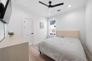 2216 Yellow Jacket Ln, Austin, TX 78741 - Photo 13