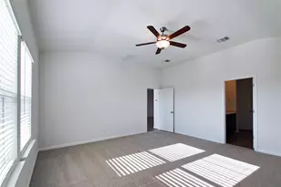 136 Holmby Dr, Hutto, TX 78634 - Photo 21