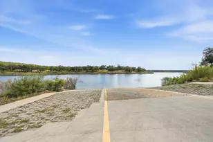 22601 Maidengrass Ln, Lago Vista, TX 78645 - Photo 5