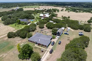 1959 Co Rd 200, Liberty Hill, TX 78642 - Photo 19