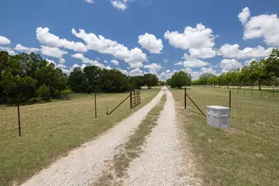 1959 County Road 200, Liberty Hill, TX 78642 - Photo 5