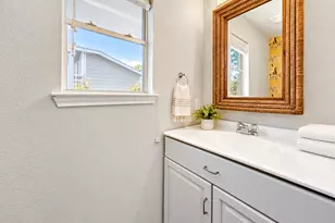 2415 Melissa Oaks Ln, Austin, TX 78744 - Photo 19