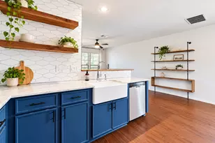 2415 Melissa Oaks Ln, Austin, TX 78744 - Photo 13