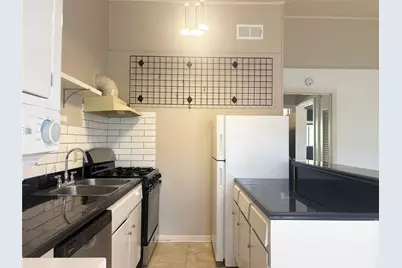 600 W 51st Street #103, Austin, TX 78751 - Photo 7
